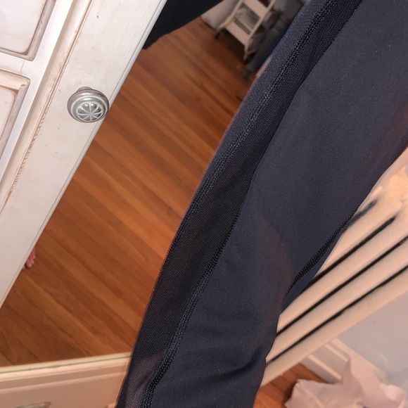 Cropped lulu leggings - Picture 3 of 3